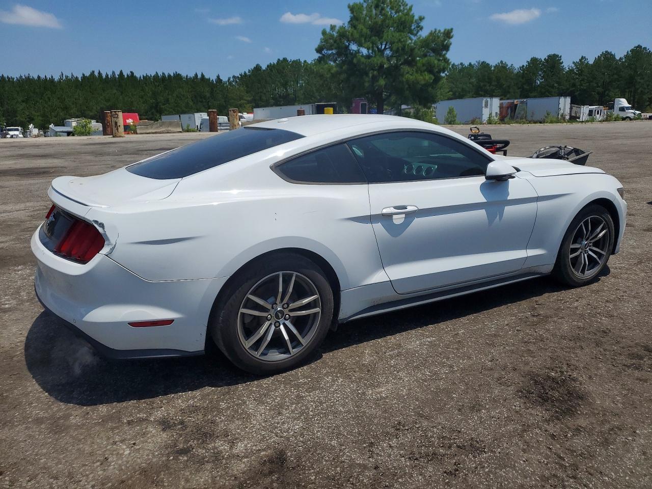 2016 Ford Mustang - zdjęcie 3