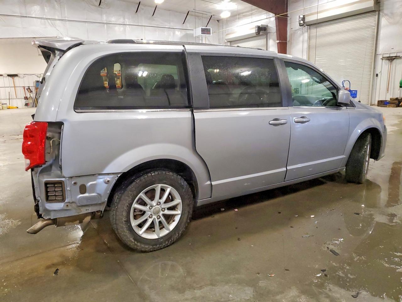 2020 Dodge Grand Caravan Sxt - zdjęcie 3