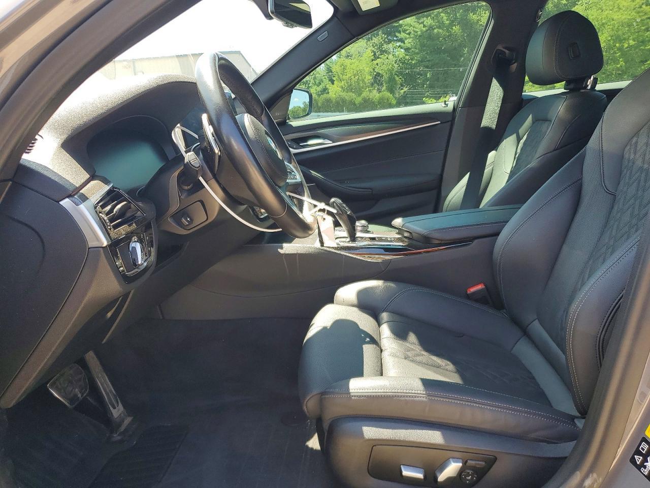 2022 BMW Seria 5 530i - zdjęcie 7