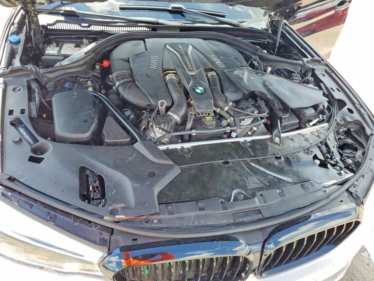 2019 BMW M550Xi - zdjęcie 11