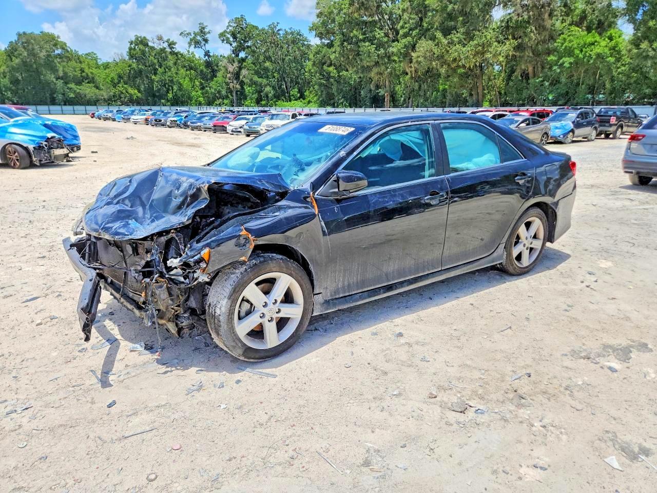 2013 Toyota Camry Se - zdjęcie główne