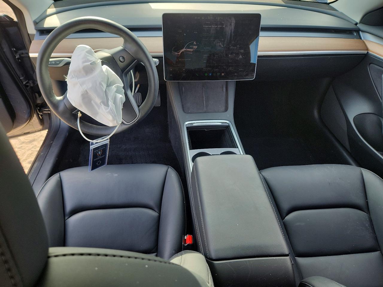 2023 Tesla Model 3 - zdjęcie 8