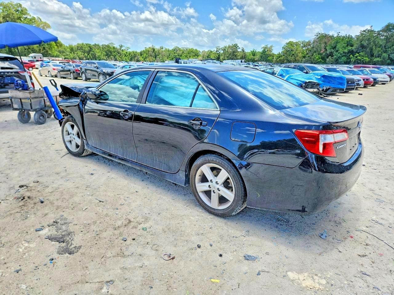 2013 Toyota Camry Se - zdjęcie 2