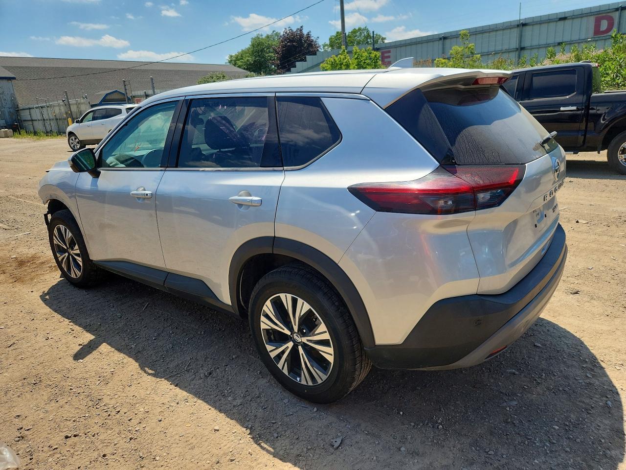 2021 Nissan Rogue Sv - zdjęcie 2