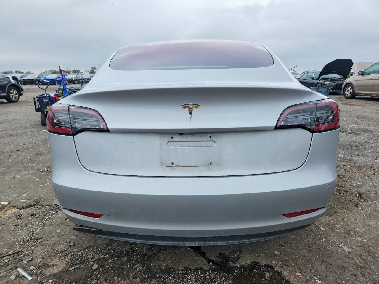 2018 Tesla Model 3 - zdjęcie 6