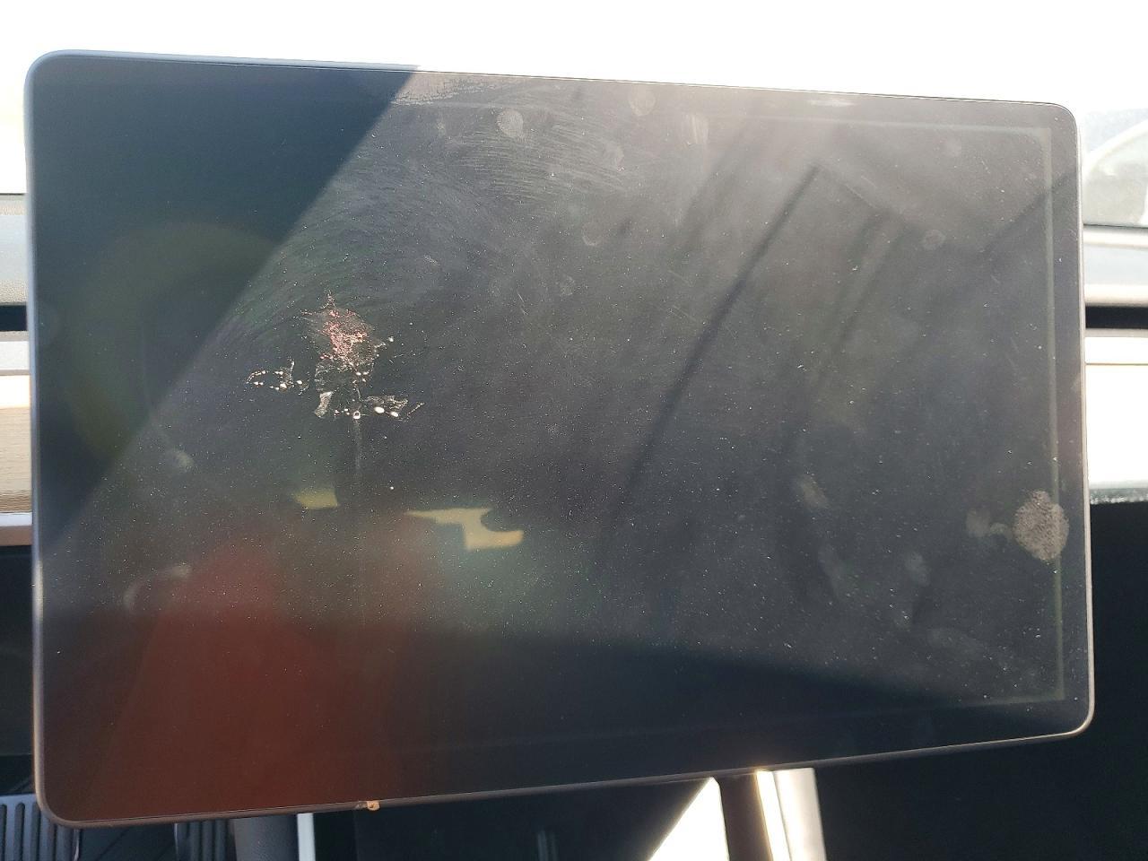 2020 Tesla Model 3 - zdjęcie 9