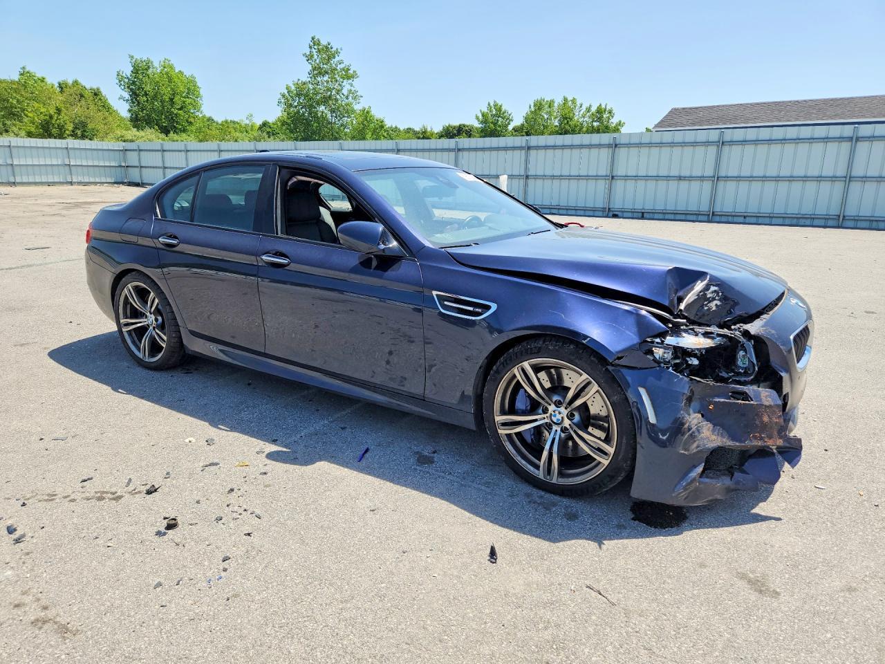 2014 BMW M5 - zdjęcie 4