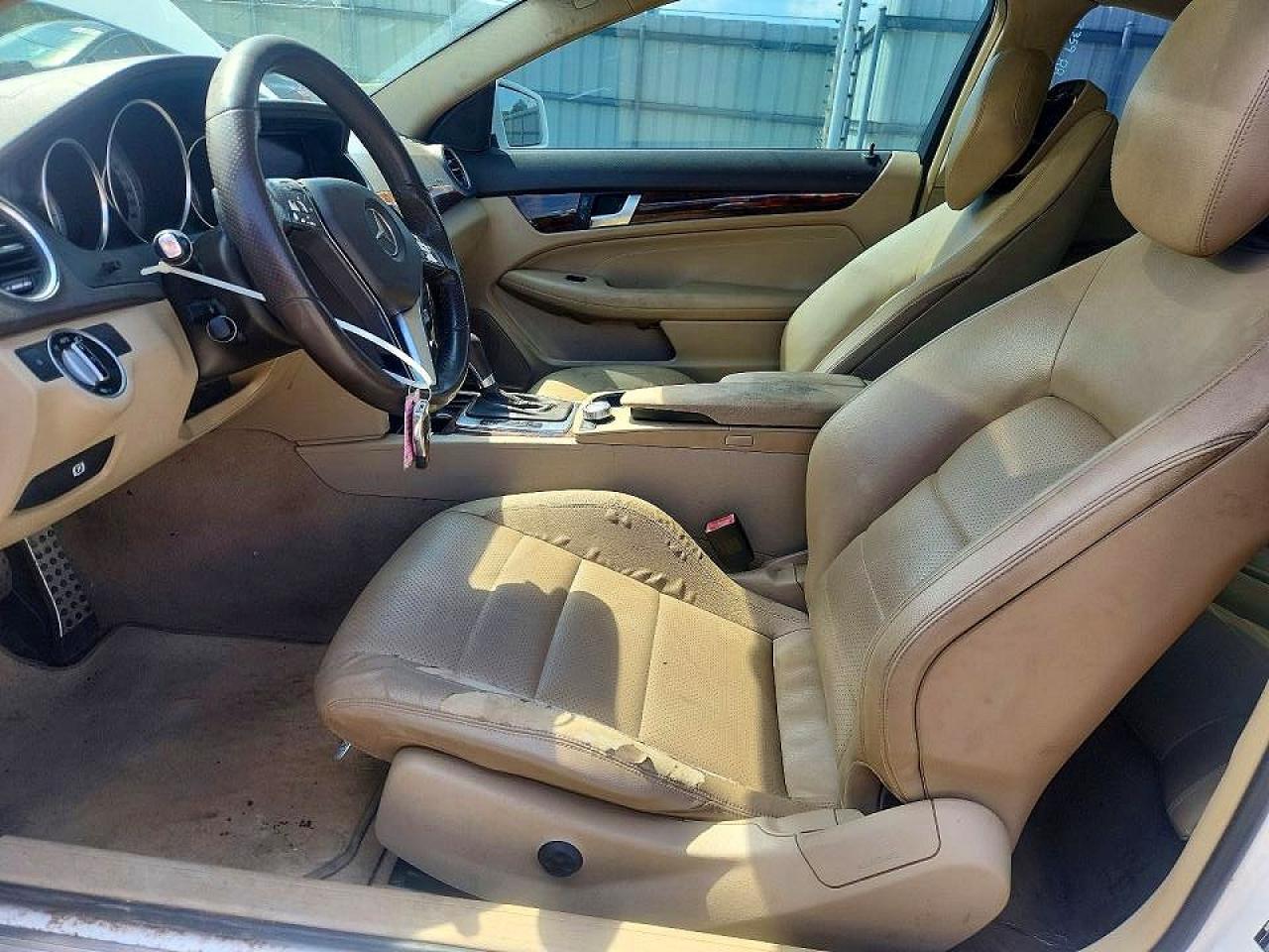 2013 Mercedes-Benz C 250 - zdjęcie 8
