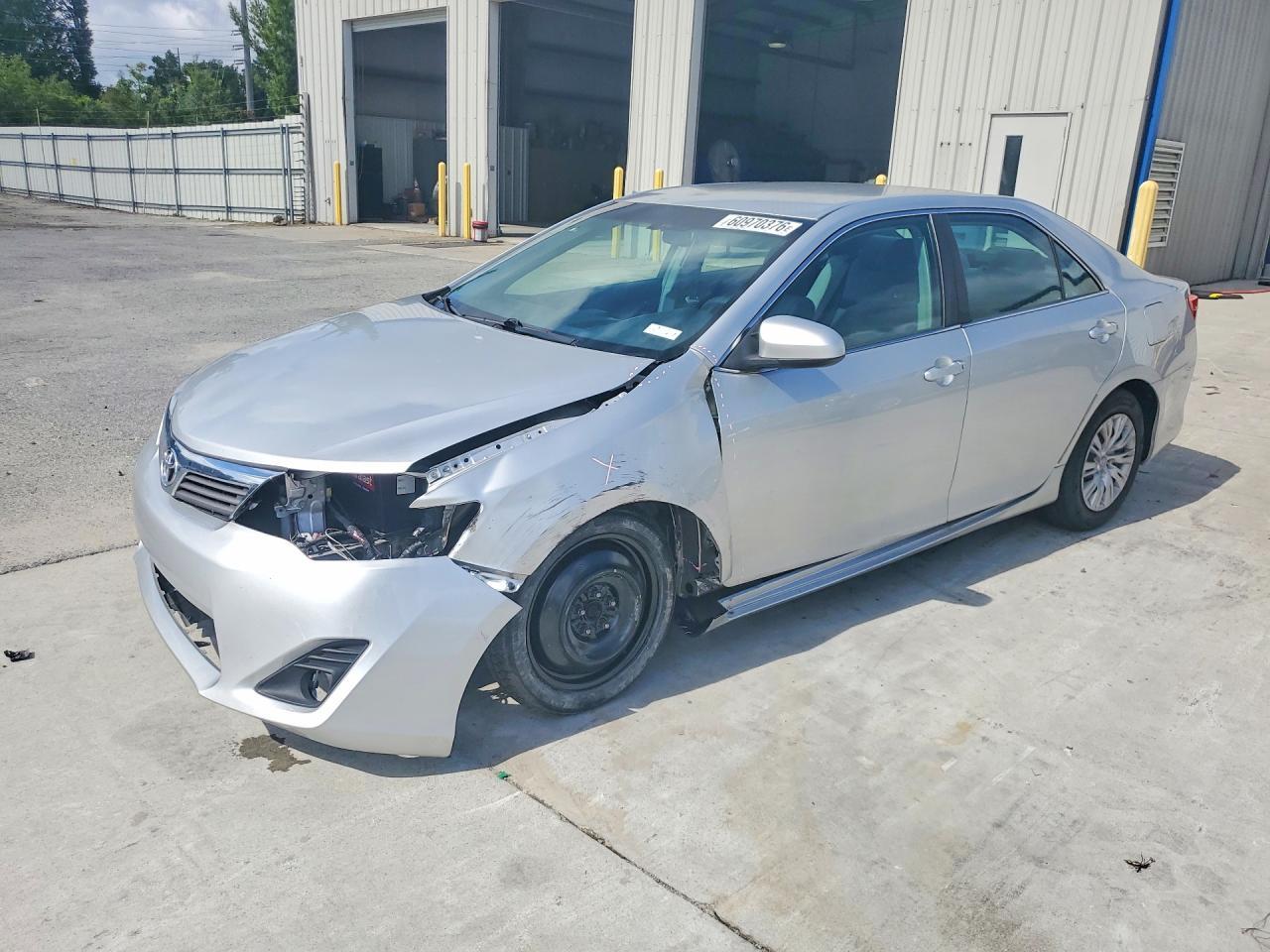 2013 Toyota Camry L - zdjęcie główne