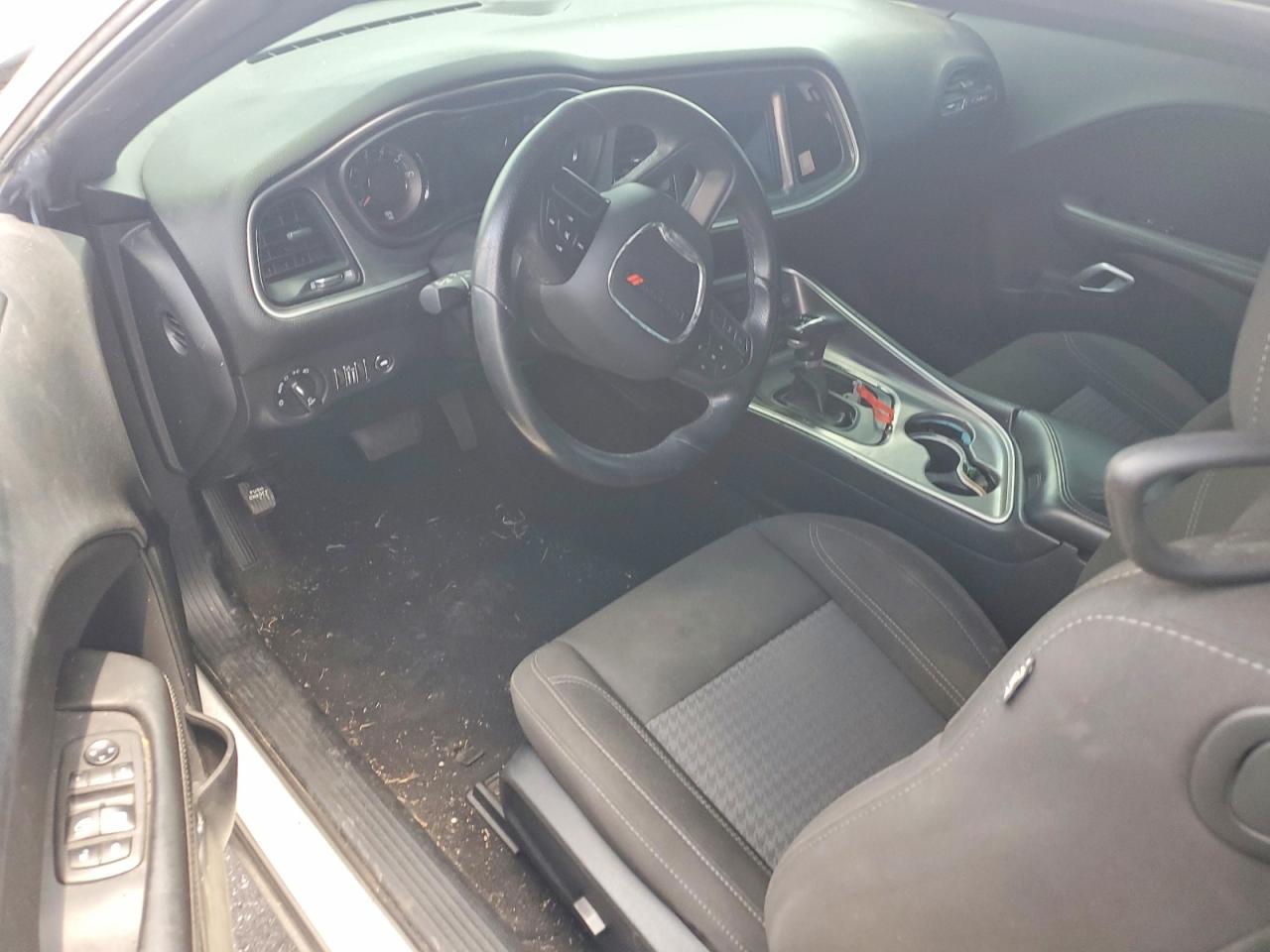2021 Dodge Challenger Sxt - zdjęcie 8