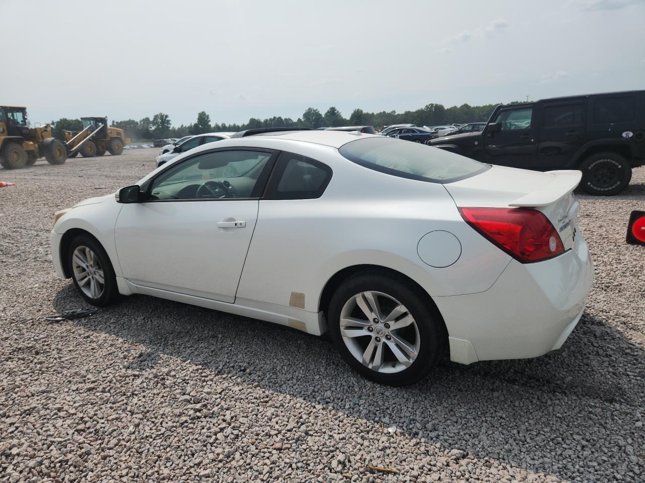 2013 Nissan Altima S - zdjęcie 2