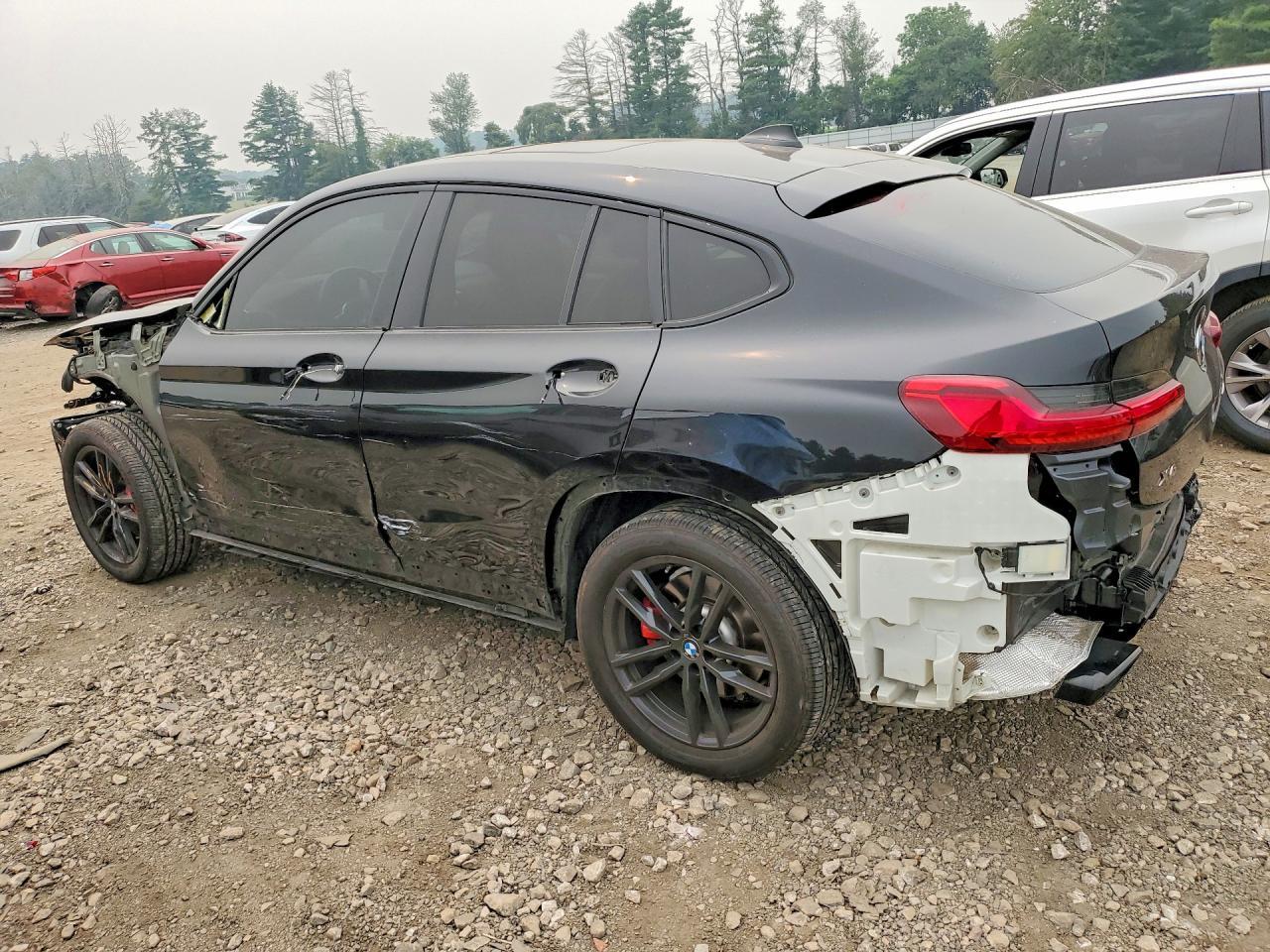 2021 BMW X4 xDrivem40I - zdjęcie 2
