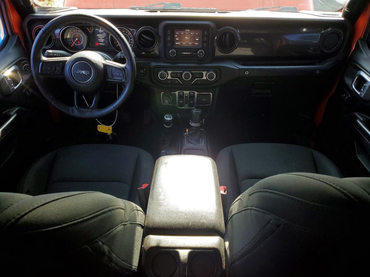 2020 Jeep Wrangler Unlimited Sport - zdjęcie 8