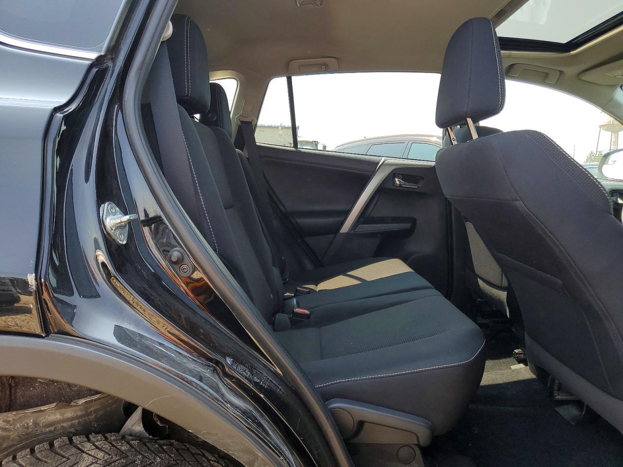 2018 Toyota Rav4 Xle - zdjęcie 11