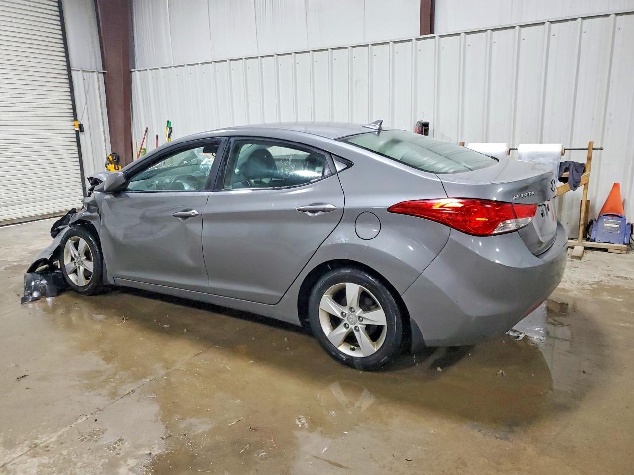 2013 Hyundai Elantra Gls - zdjęcie 2