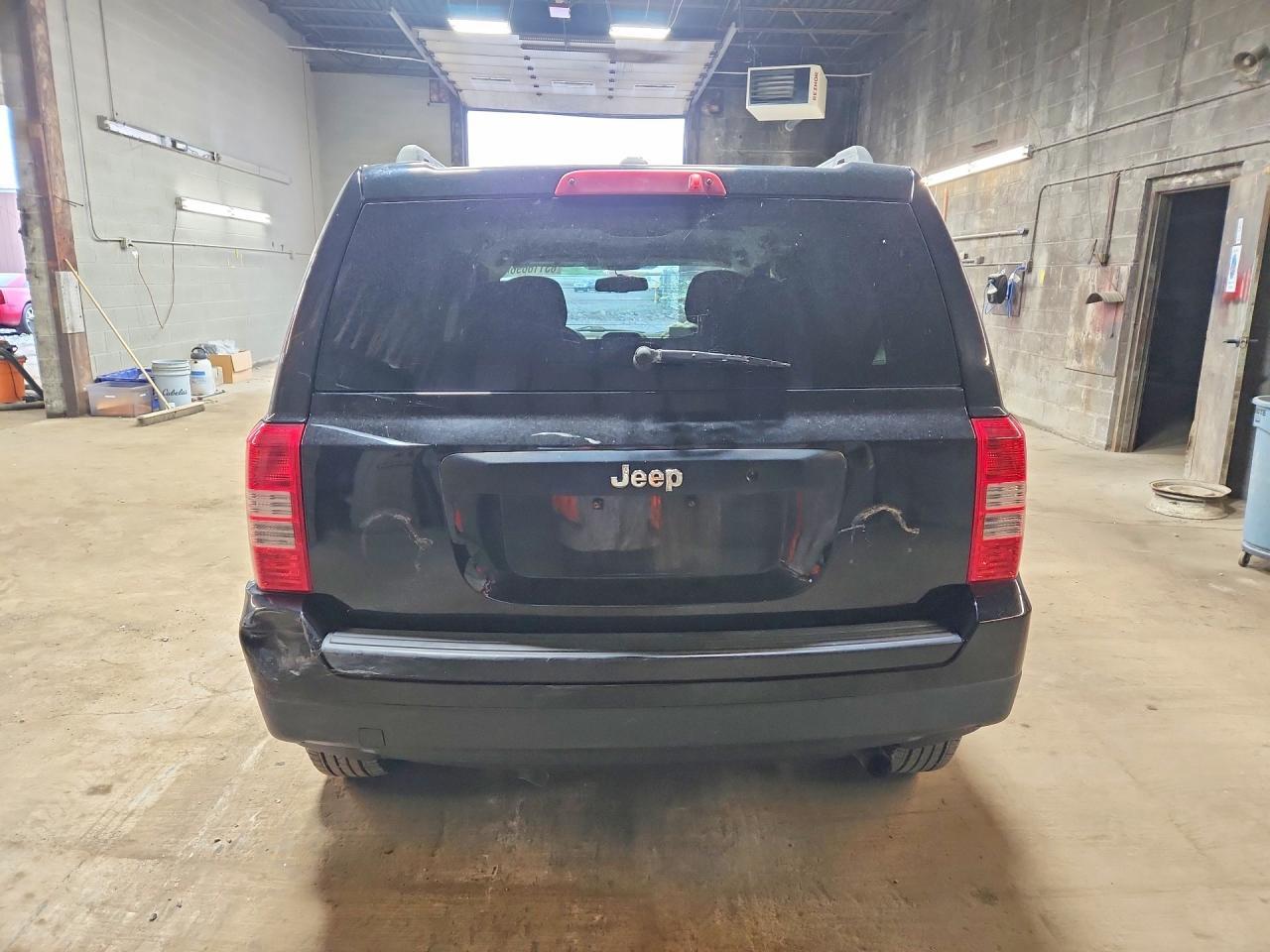 2016 Jeep Patriot Sport - zdjęcie 6