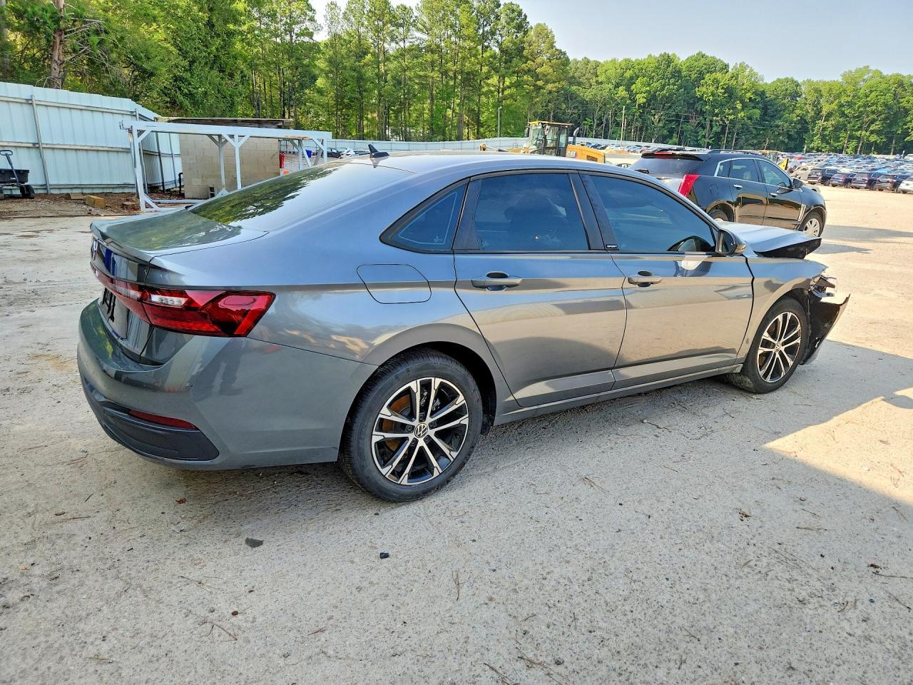 2025 Volkswagen Jetta Sport - zdjęcie 3
