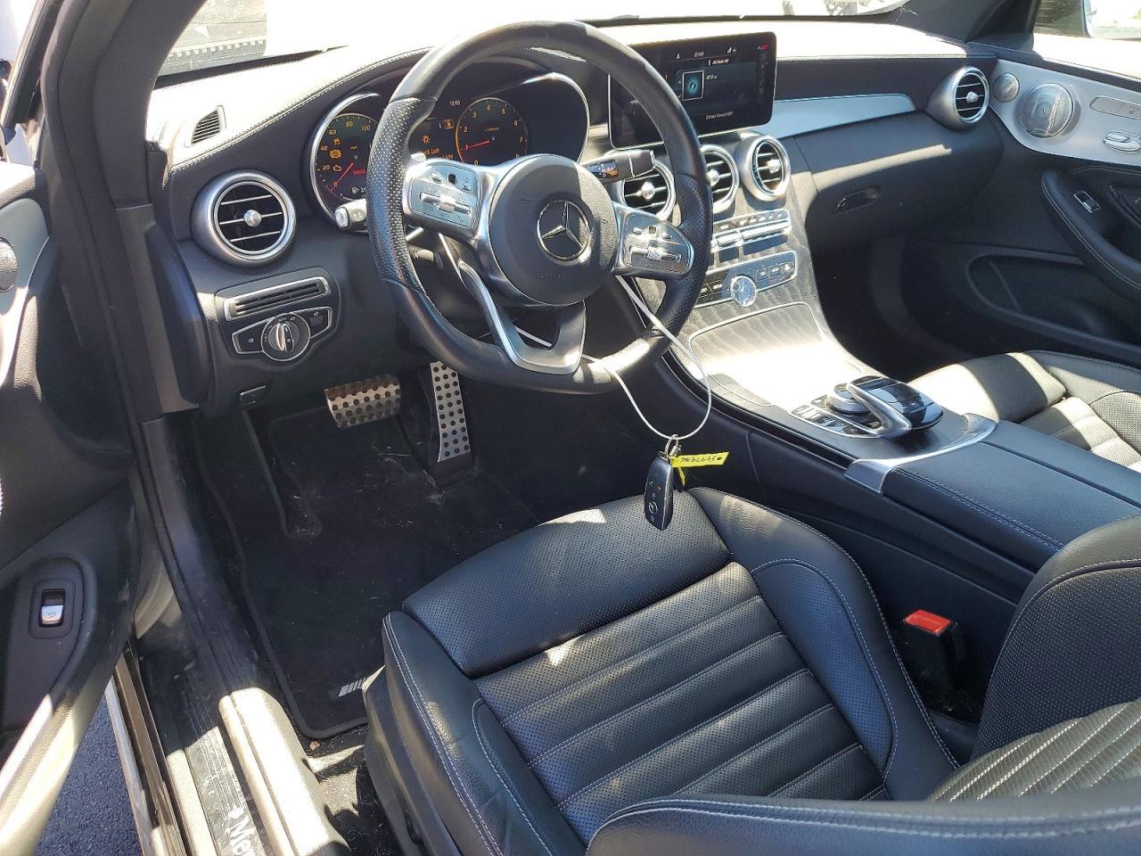 2023 Mercedes-Benz C 300 - zdjęcie 8