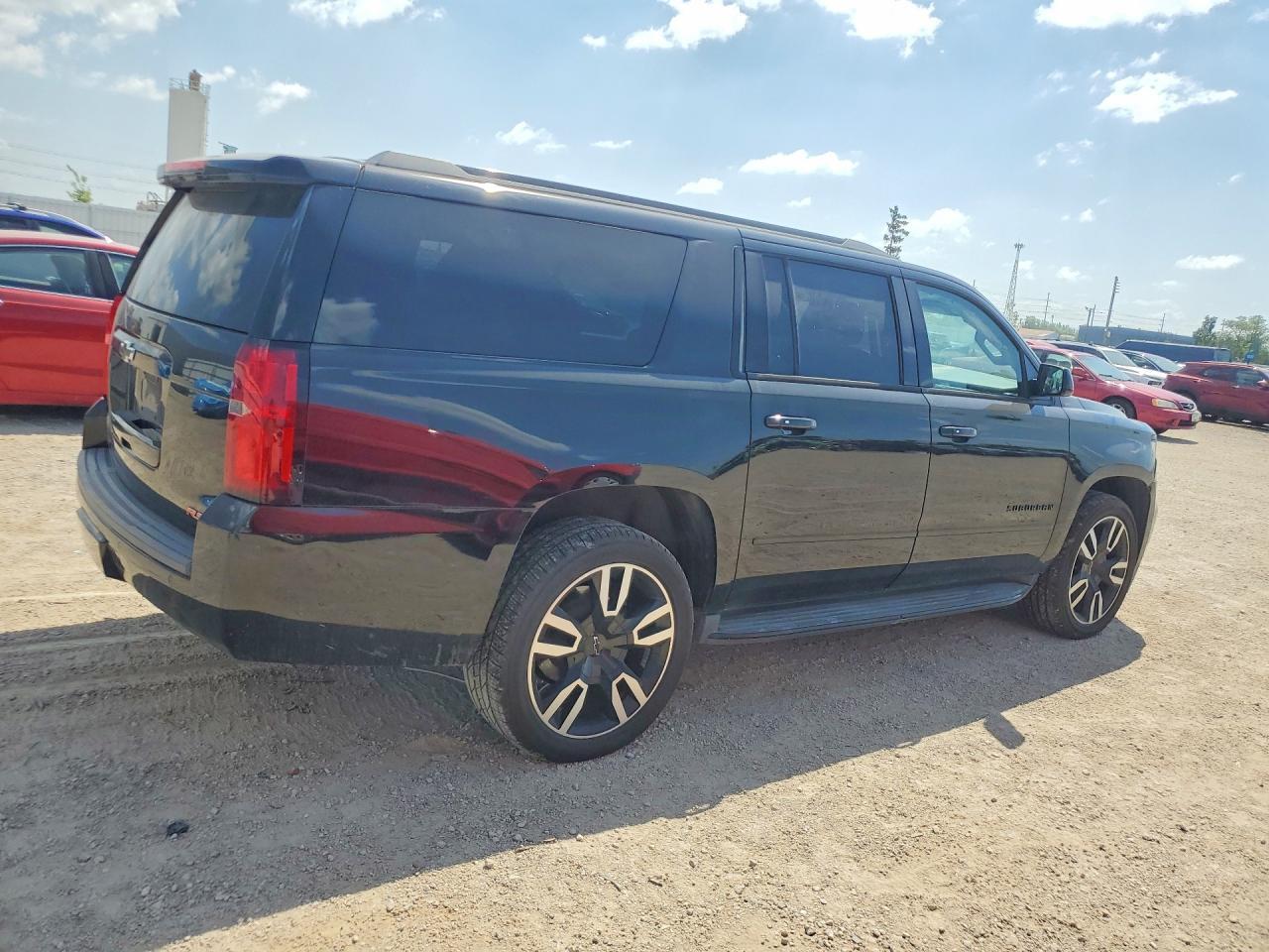 2020 Chevrolet Suburban K1500 Premier - zdjęcie 3