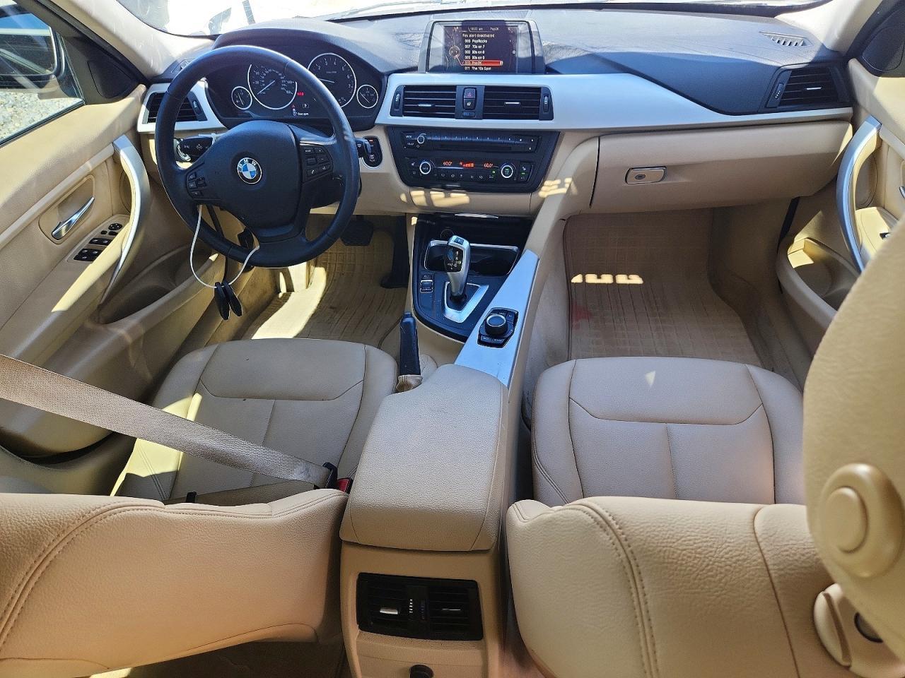 2015 BMW 320 I xDrive - zdjęcie 8