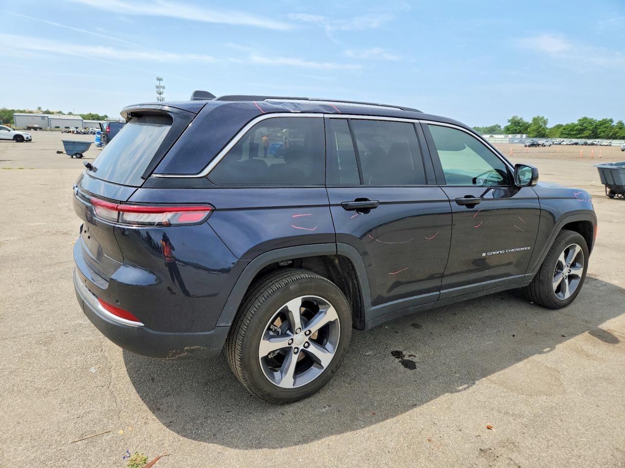 2023 Jeep Grand Cherokee Limited 4Xe - zdjęcie 3