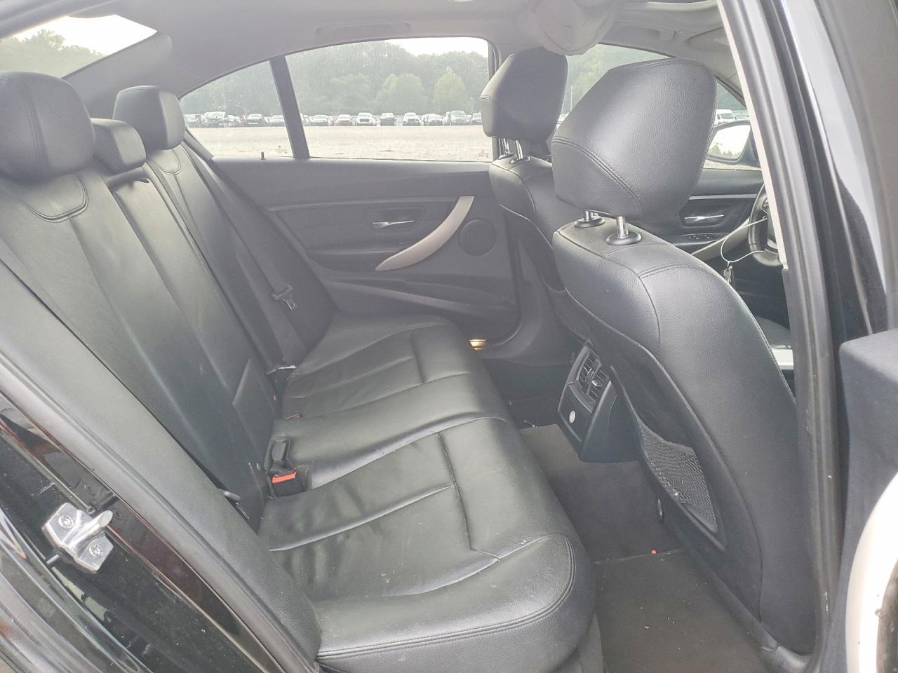 2014 BMW 320 I - zdjęcie 10