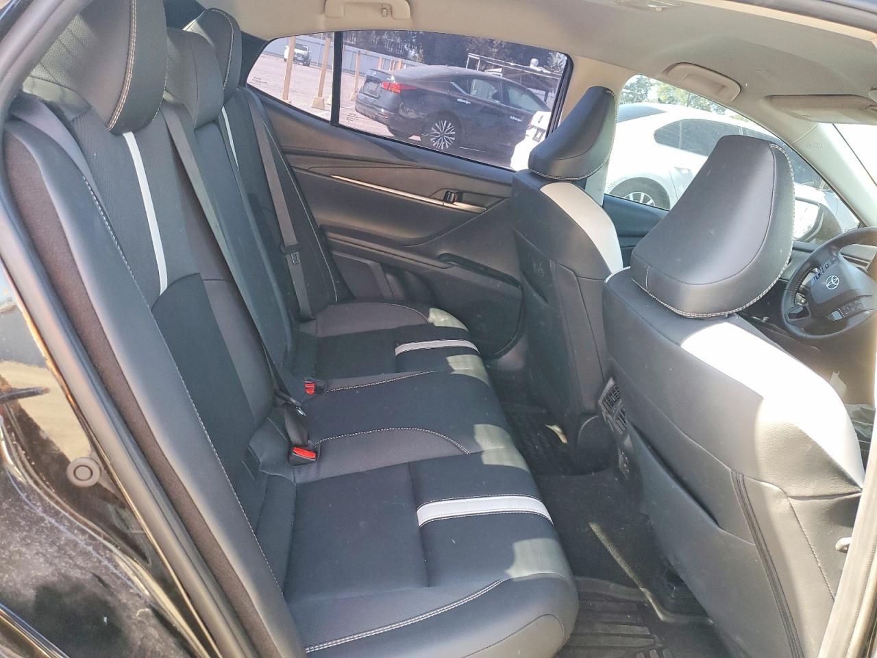 2025 Toyota Camry Se - zdjęcie 10