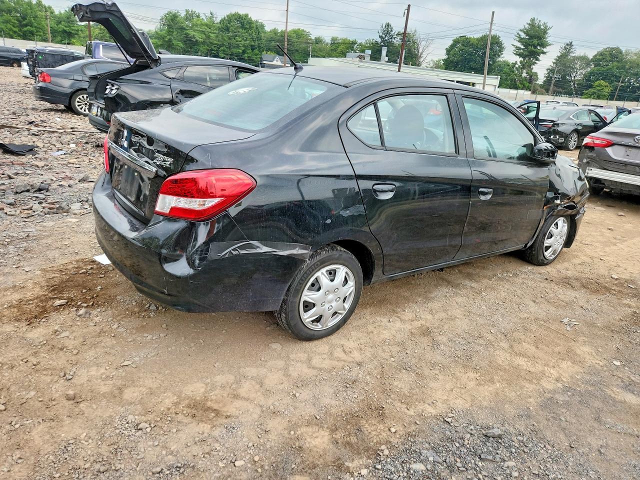 2017 Mitsubishi Mirage G4 Es - zdjęcie 3