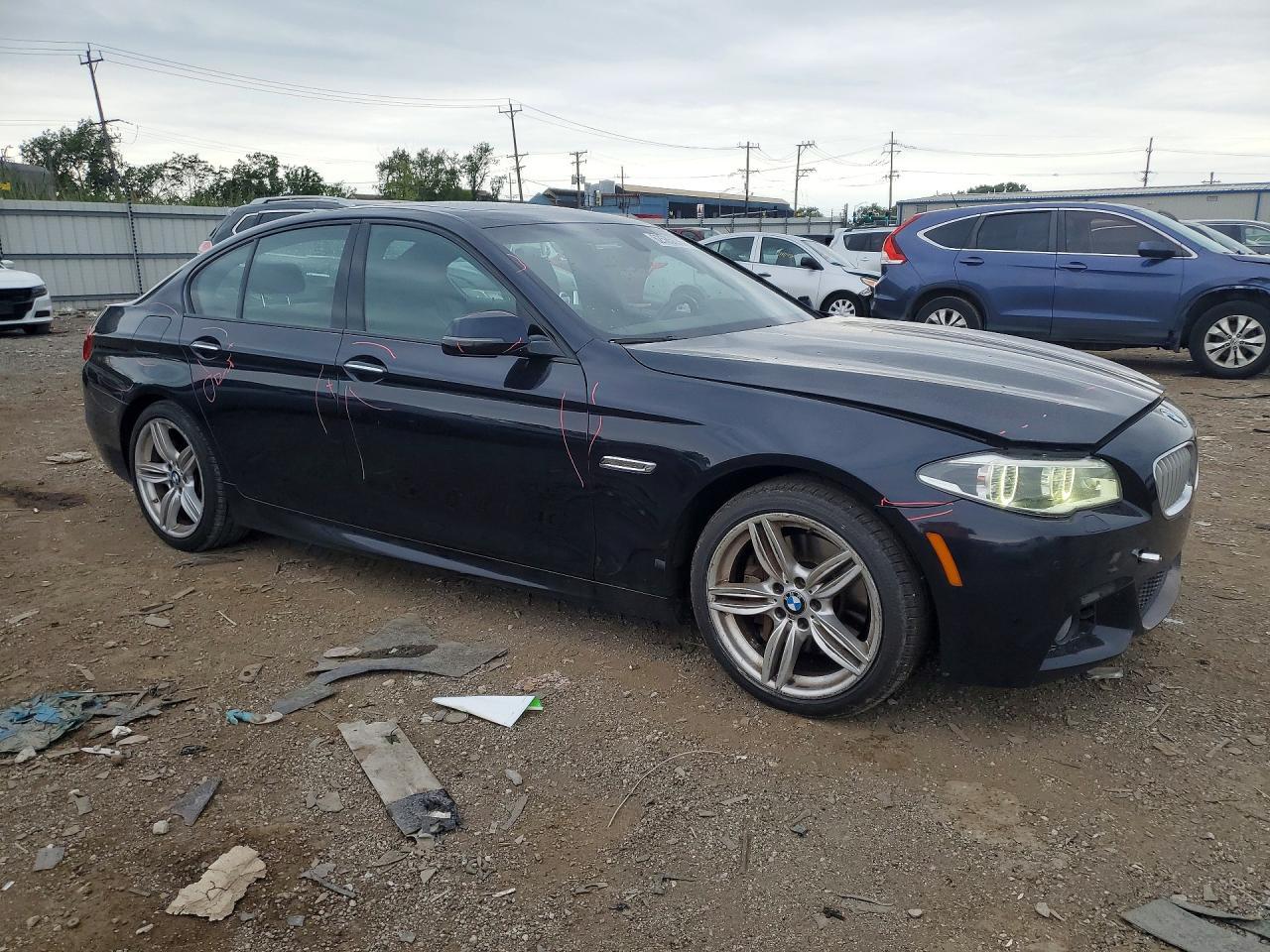 2014 BMW Seria 5 550i - zdjęcie 4