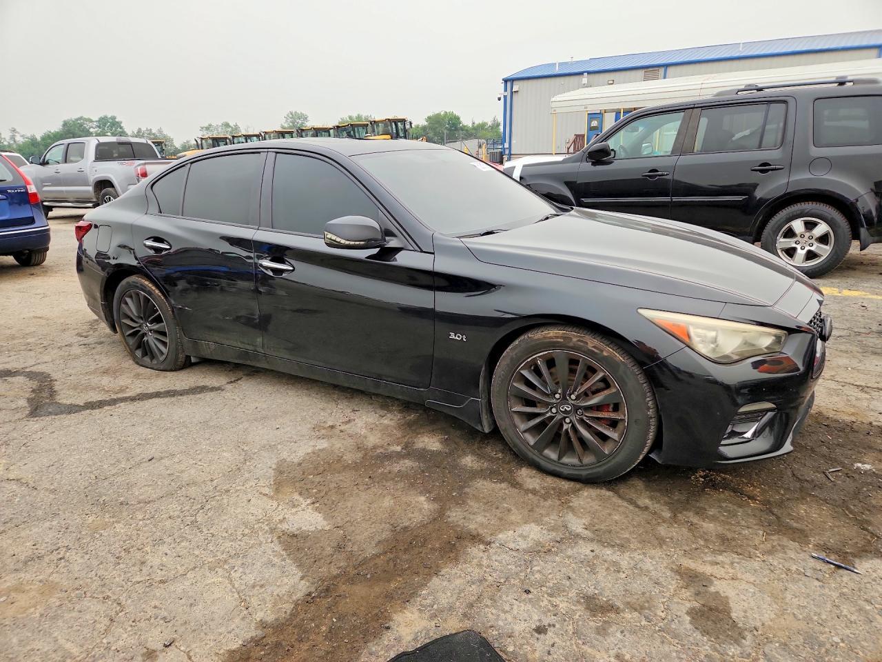 2018 Infiniti Q50 3.0T Luxe - zdjęcie 4