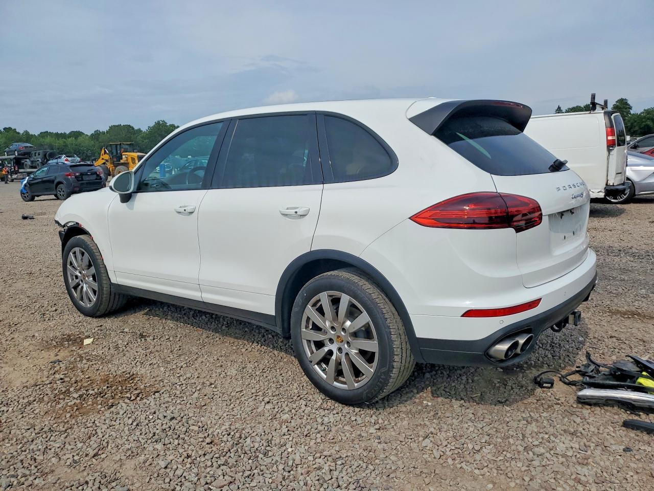 2018 Porsche Cayenne S - zdjęcie 2