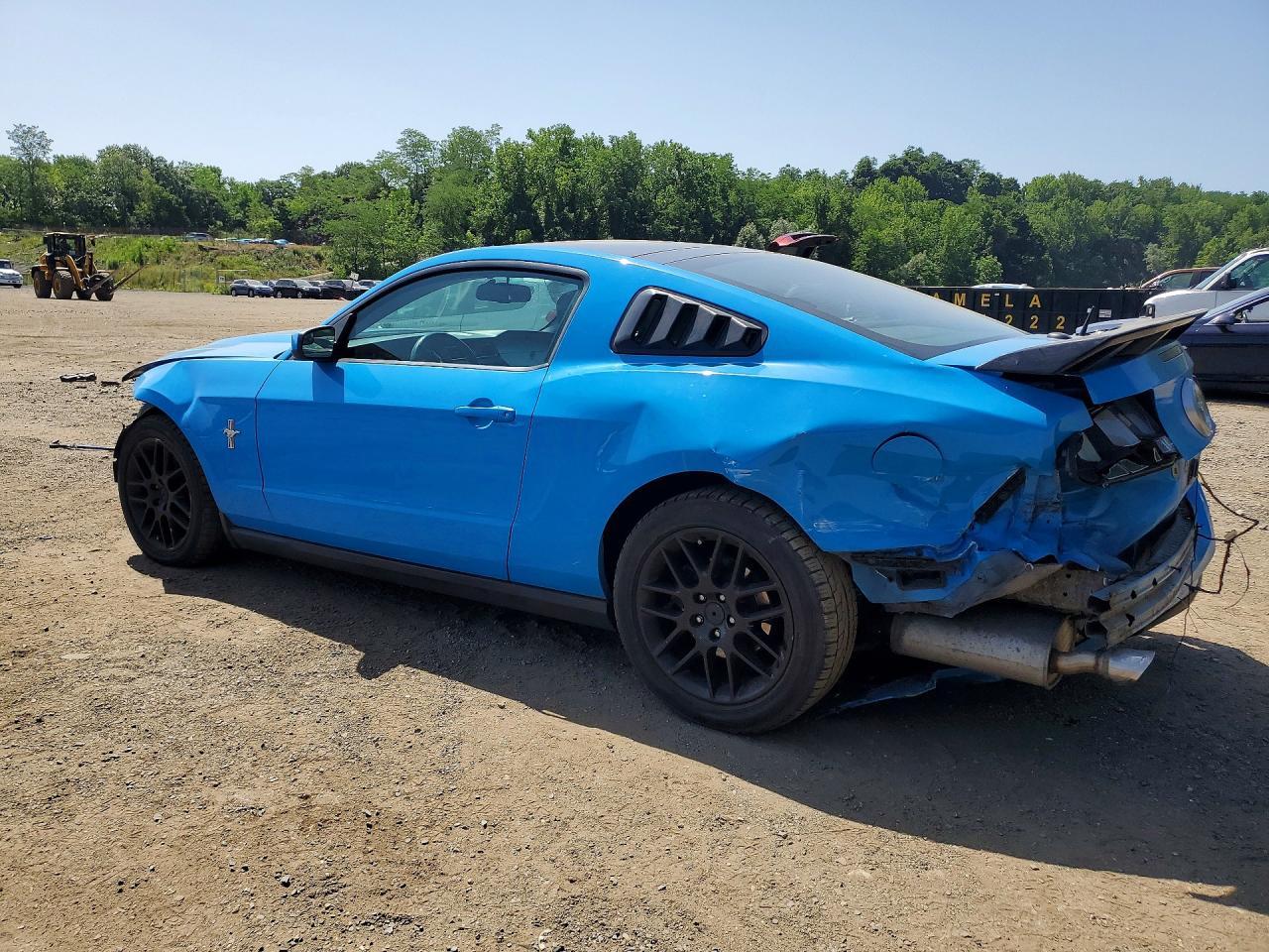 2025 Ford Mustang V6 - zdjęcie 2