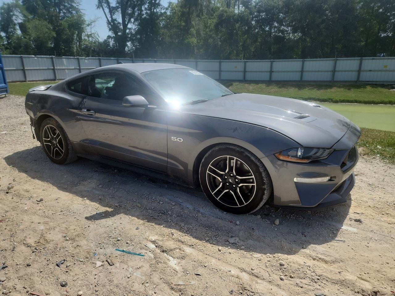 2022 Ford Mustang Gt - zdjęcie 4