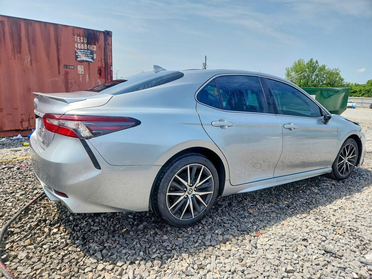 2021 Toyota Camry Se - zdjęcie 3