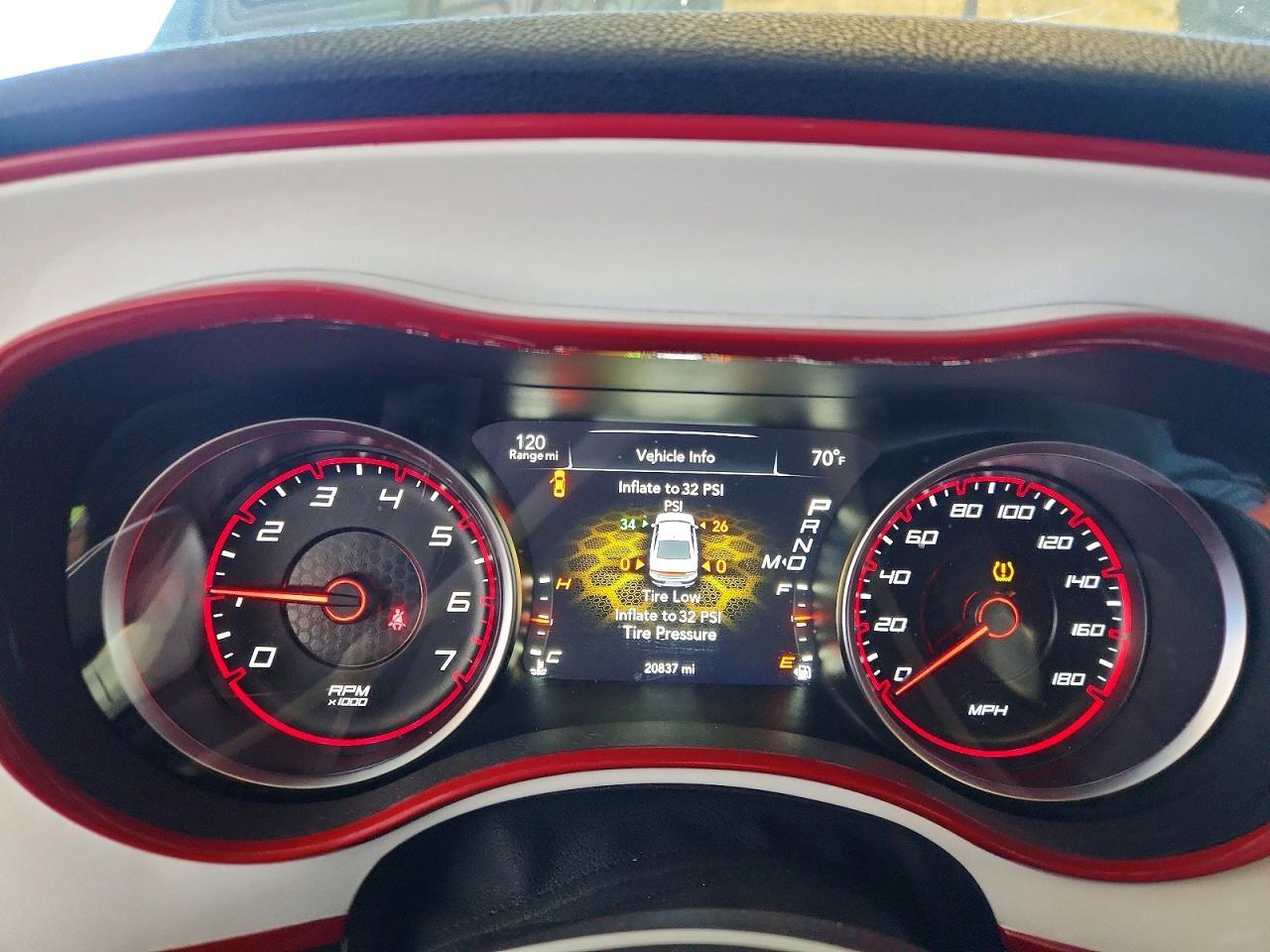 2016 Dodge Charger R/T Scat Pack - zdjęcie 9