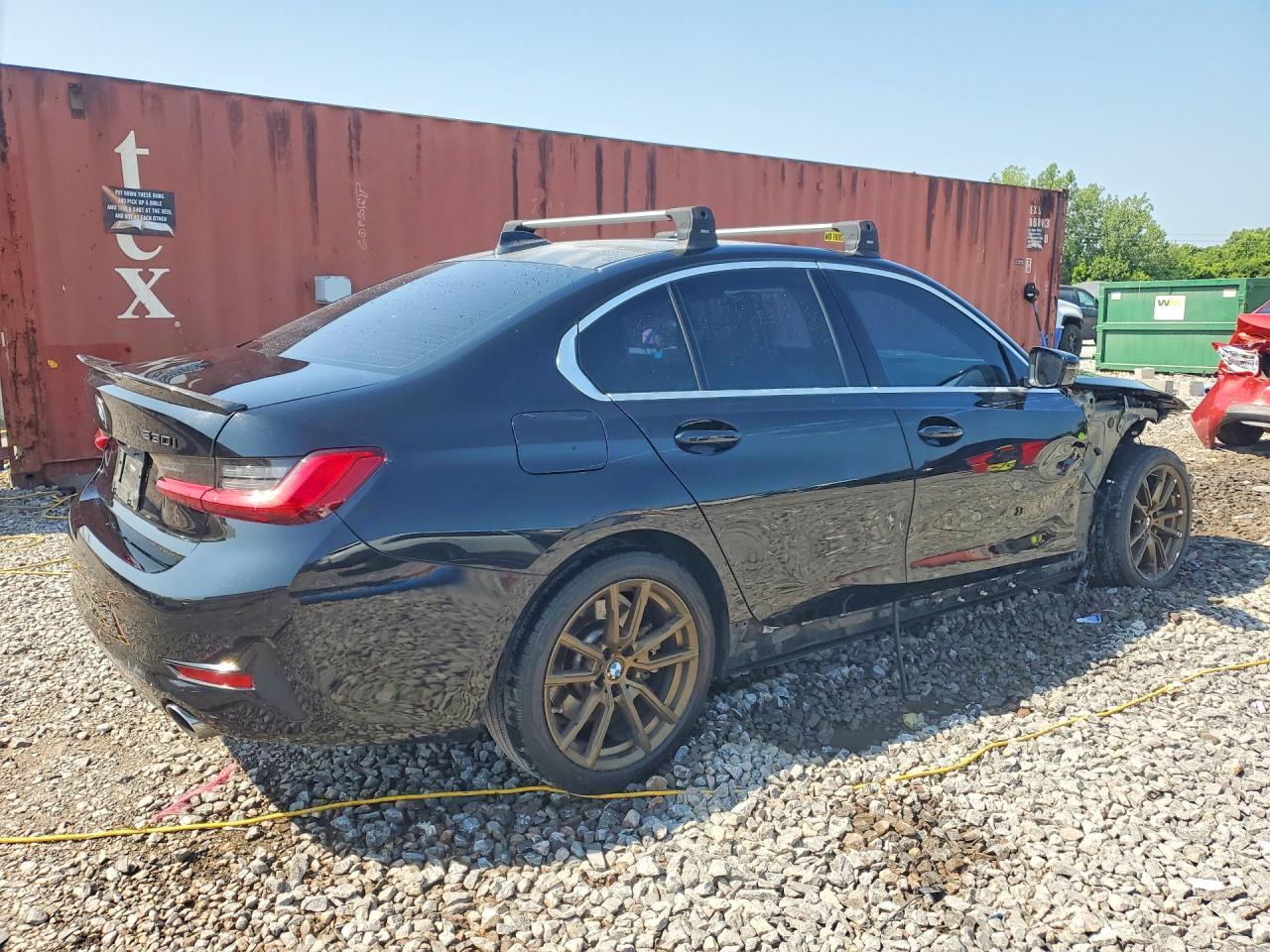 2019 BMW 330I - zdjęcie 3