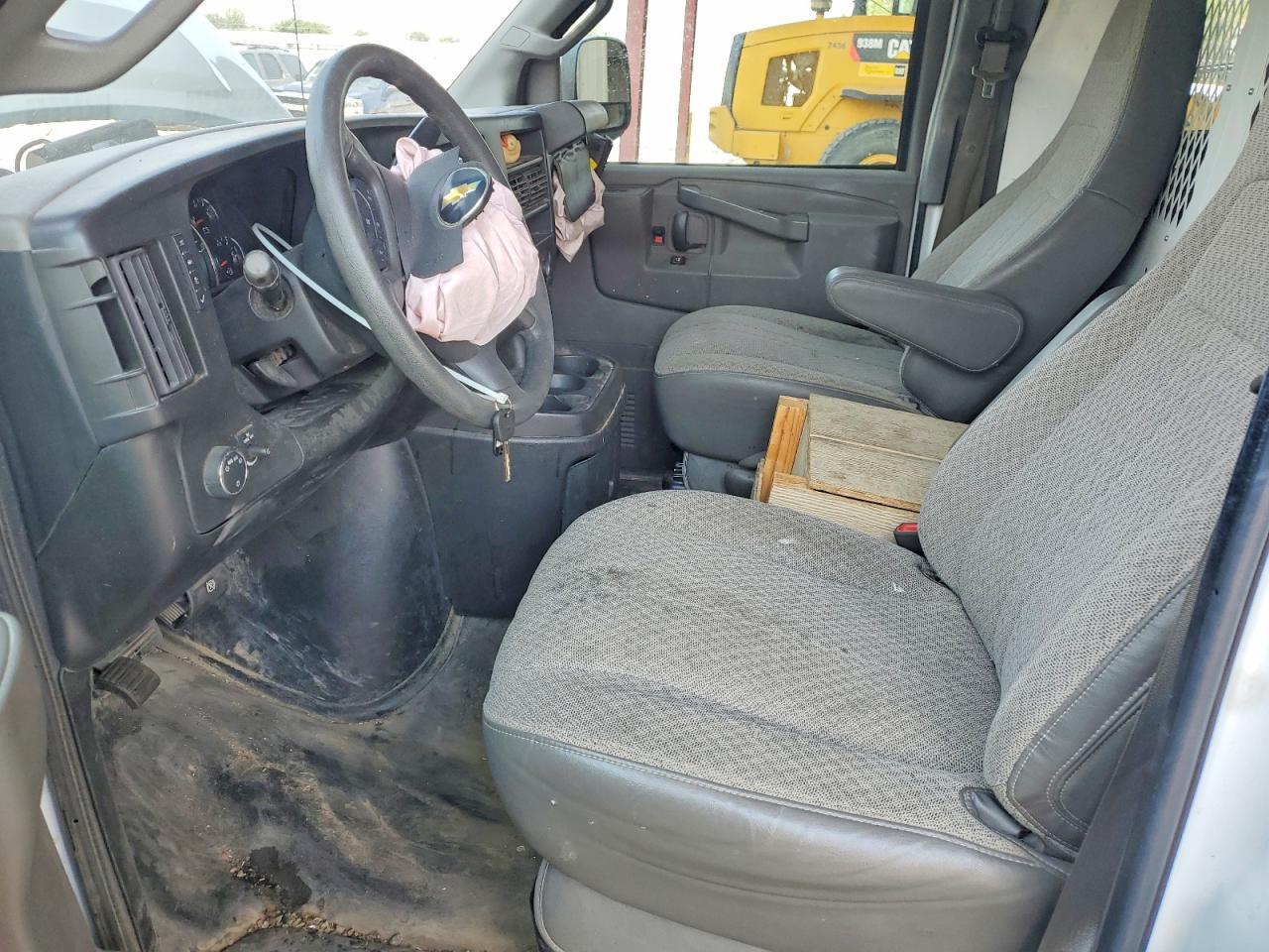 2017 Chevrolet Express G3500 - zdjęcie 7