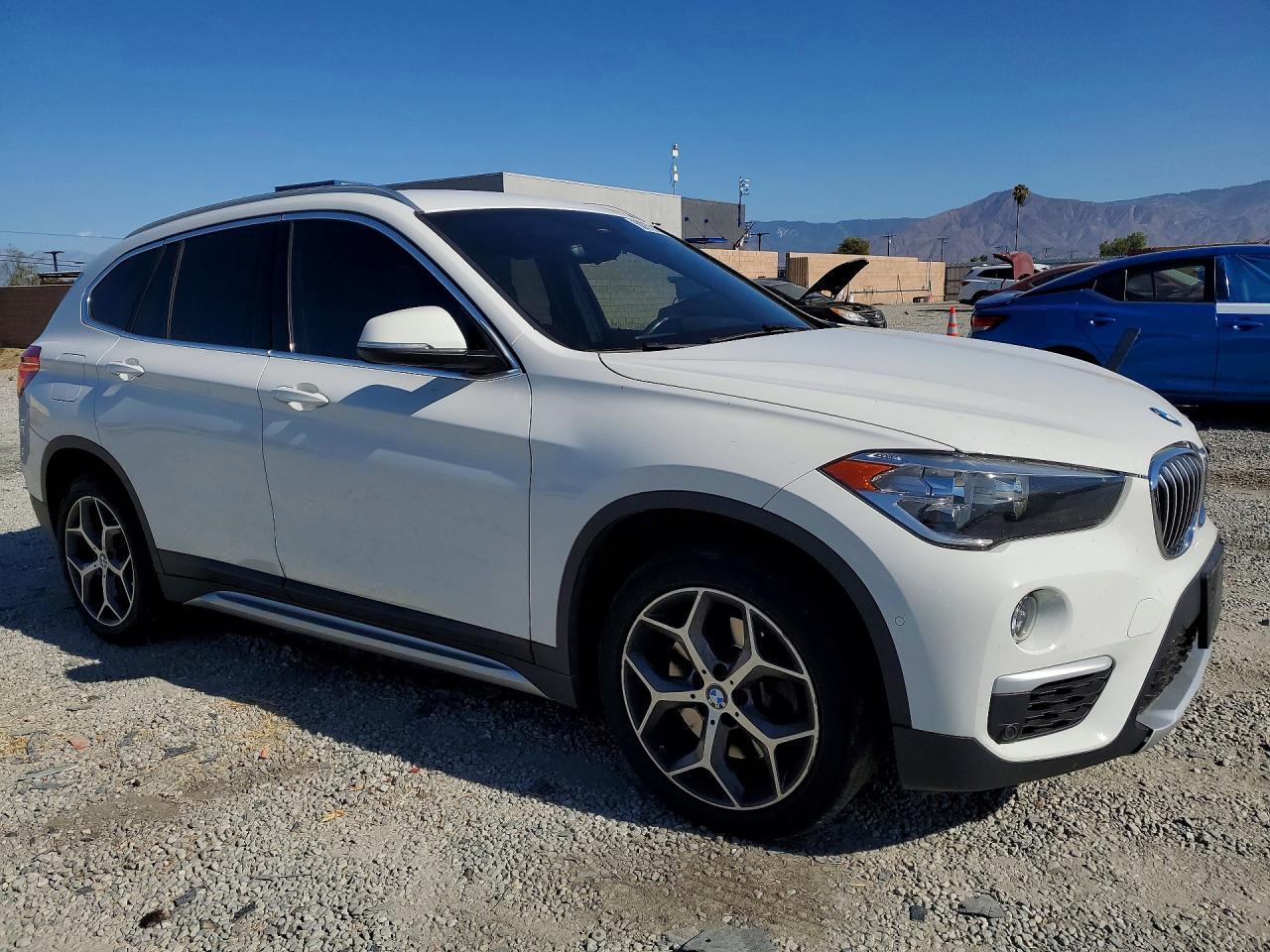 2019 BMW X1 Sdrive28I - zdjęcie 4