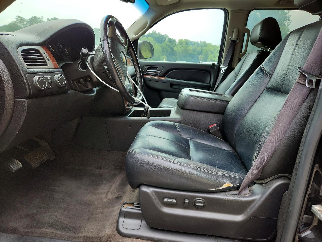 2013 Chevrolet Suburban K1500 Lt - zdjęcie 7