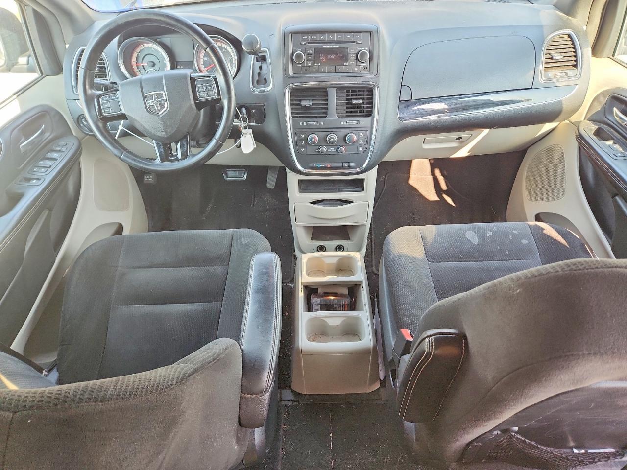 2016 Dodge Grand Caravan Se - zdjęcie 8