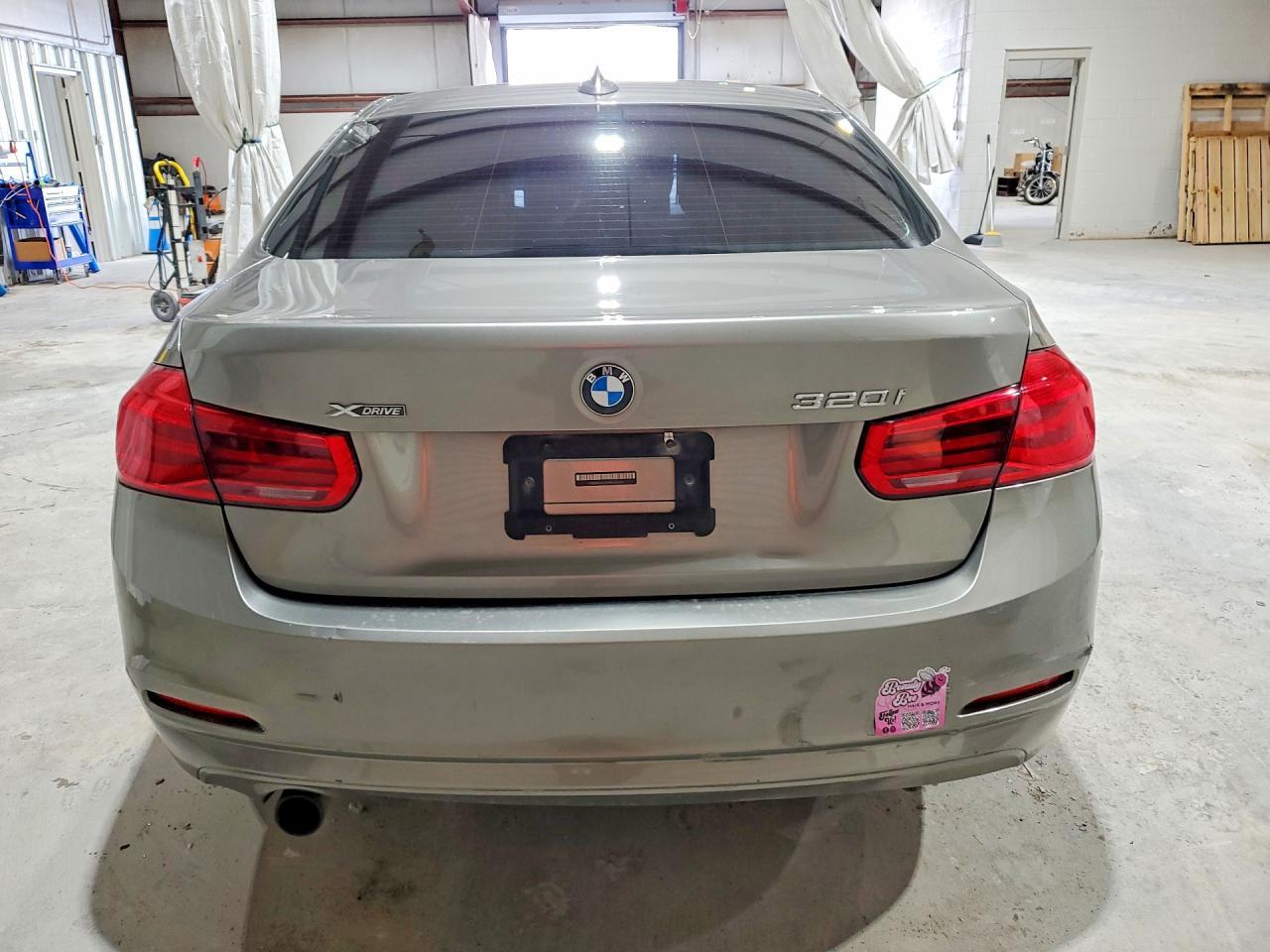 2017 BMW Seria 3 320i - zdjęcie 6