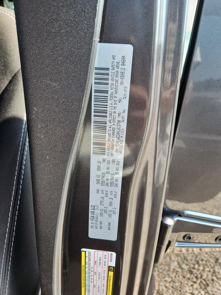 2017 Jeep Wrangler Unlimited Sahara - zdjęcie 13