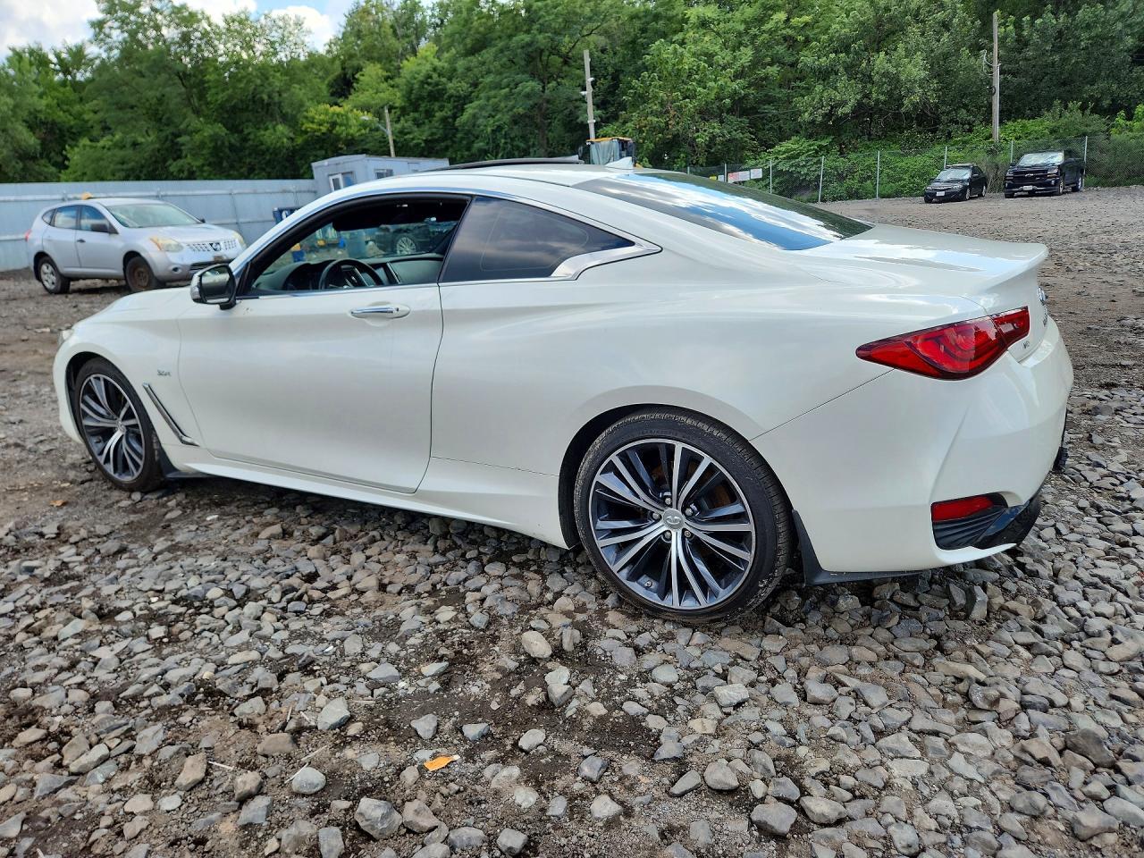 2017 Infiniti Q60 3.0T Premium - zdjęcie 2
