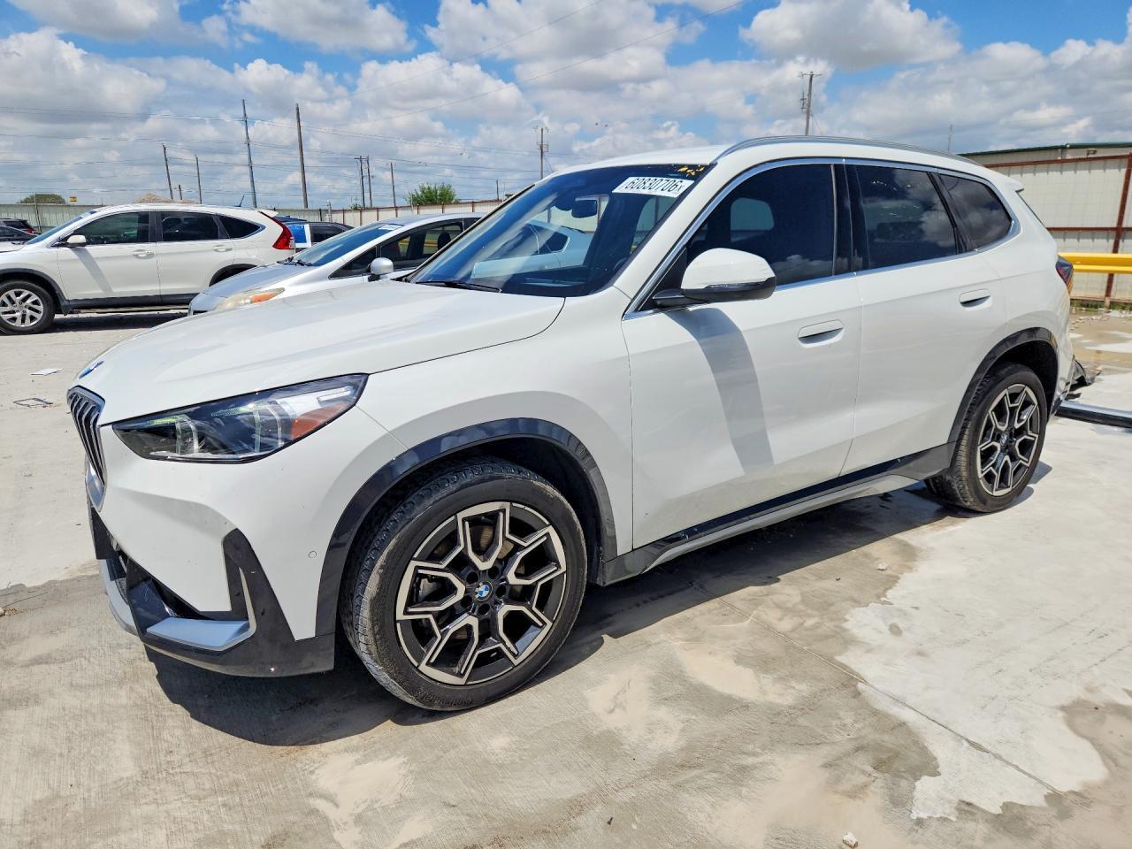 2025 BMW X1 xDrive28I - zdjęcie główne