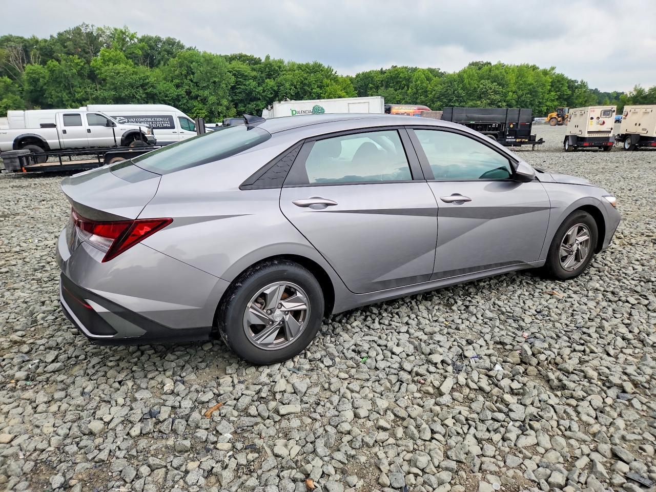 2025 Hyundai Elantra Se - zdjęcie 3