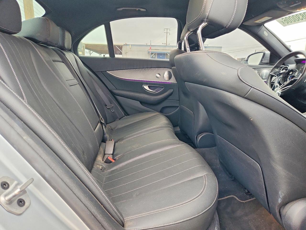 2021 Mercedes-Benz E 350 4Matic - zdjęcie 10