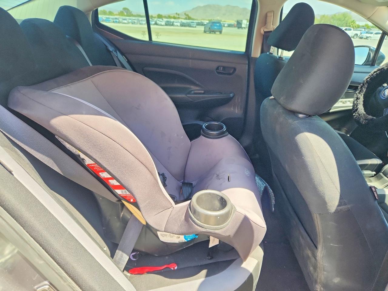 2025 Nissan Versa S - zdjęcie 11