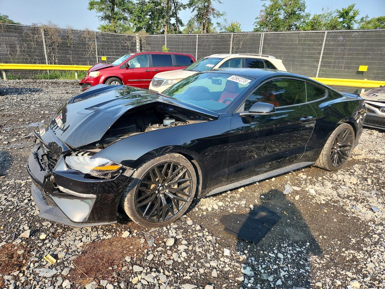 2019 Ford Mustang - zdjęcie główne