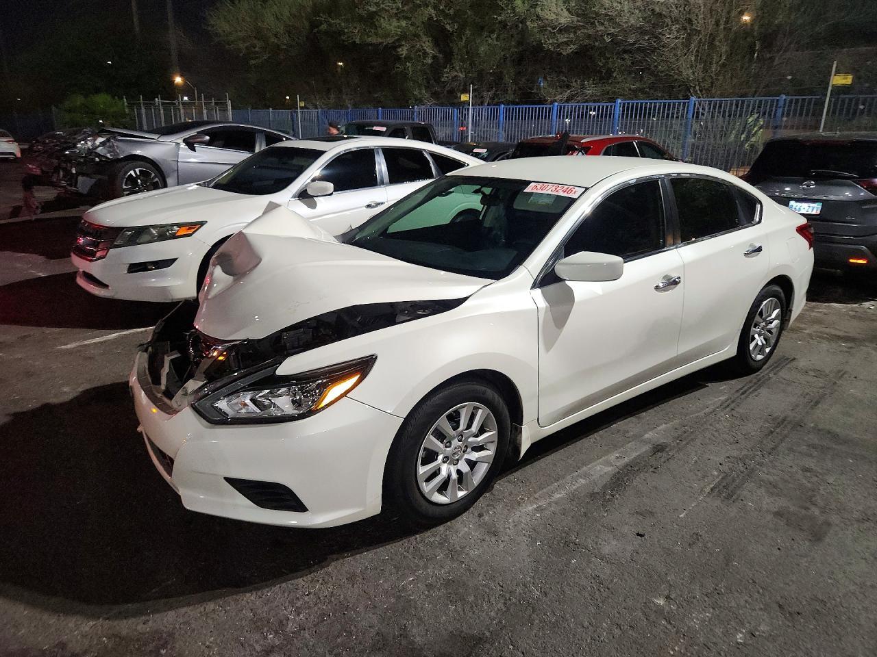 2017 Nissan Altima 2.5 S - zdjęcie główne