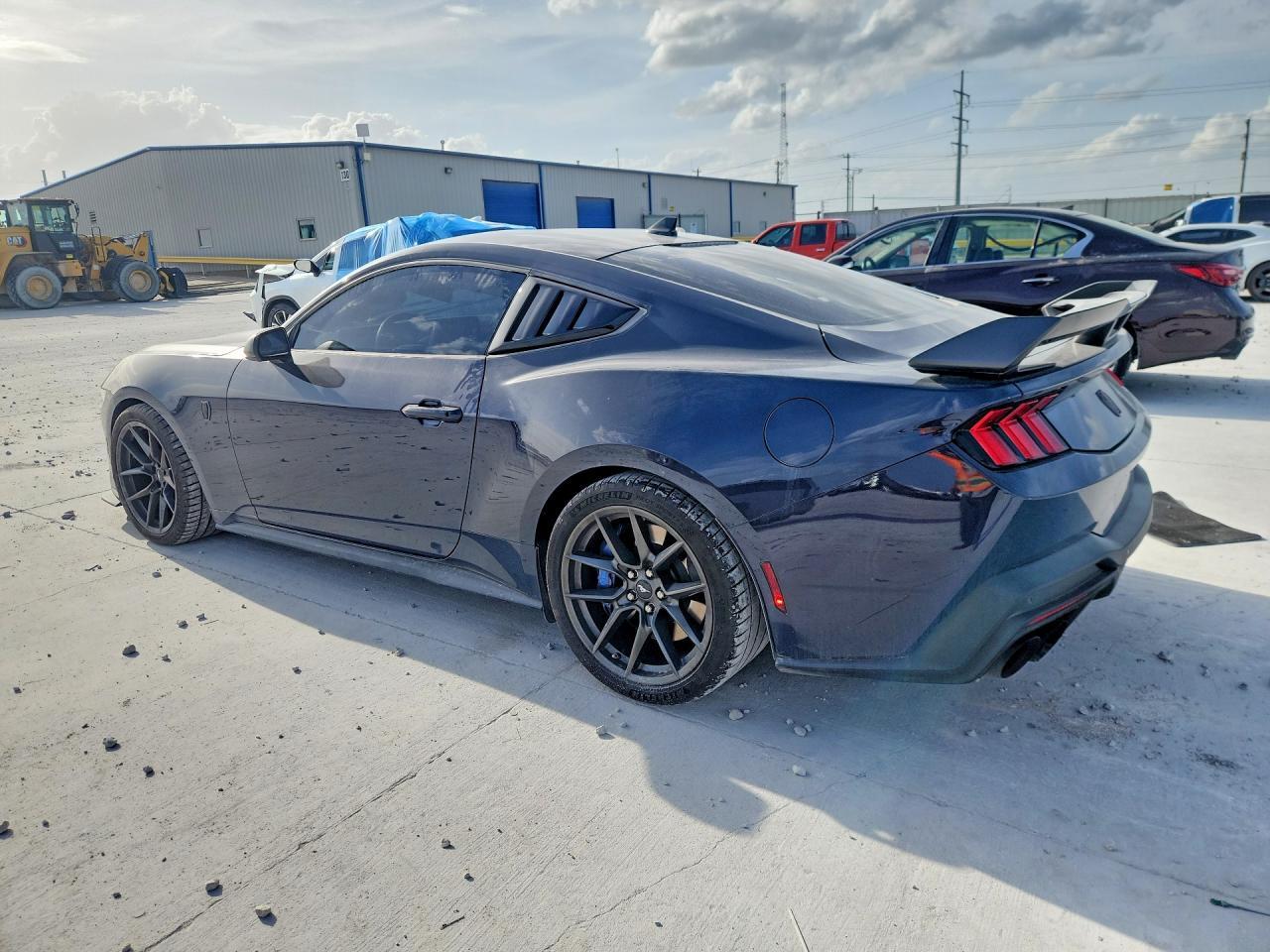 2024 Ford Mustang Dark Horse - zdjęcie 2